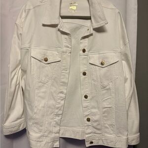 Lilly Pulitzer White Top with Gold Accents